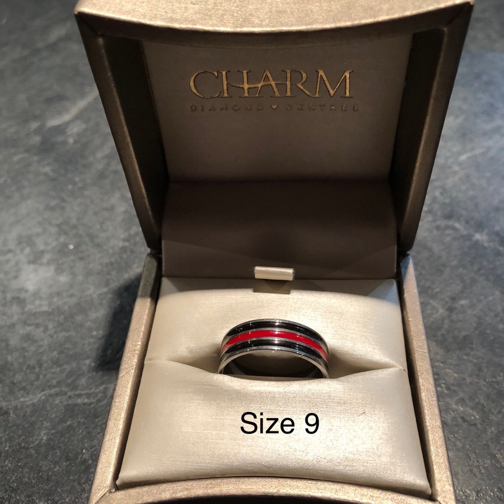 Stainless steel form fitted wedding ring new  check out my other selections